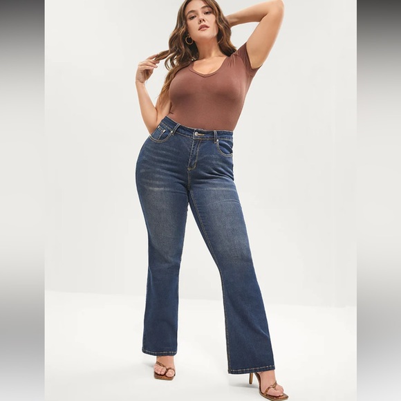 Bootcut Very Stretchy Mid Rise Medium Wash Sculpt Waist Jeans - Picture 5 of 5